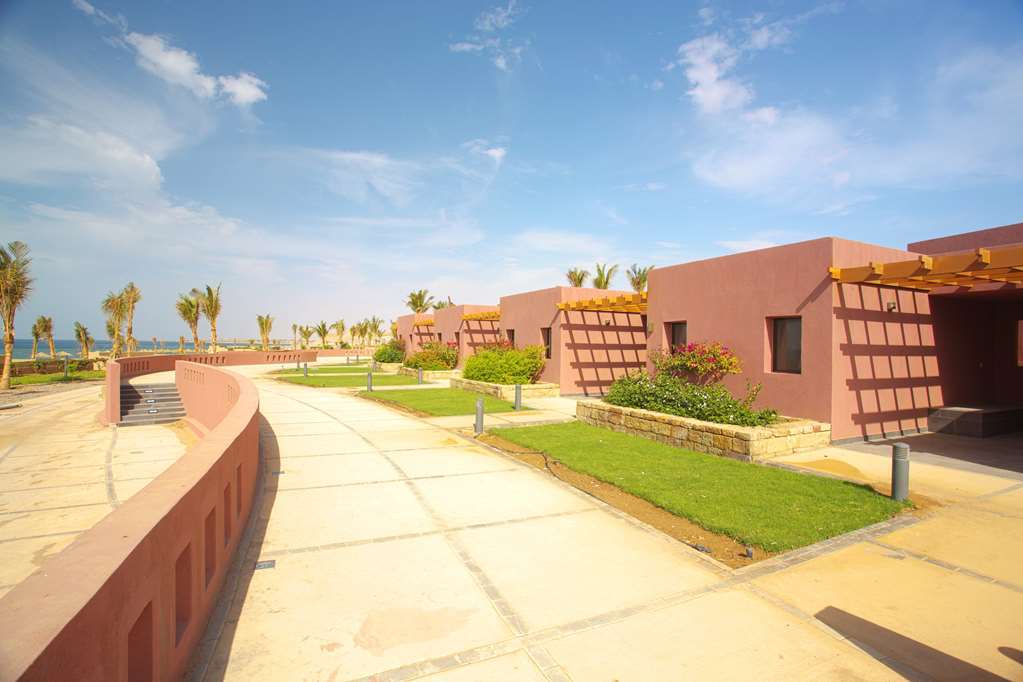 Golden Tulip Sharma Resort Habitación foto